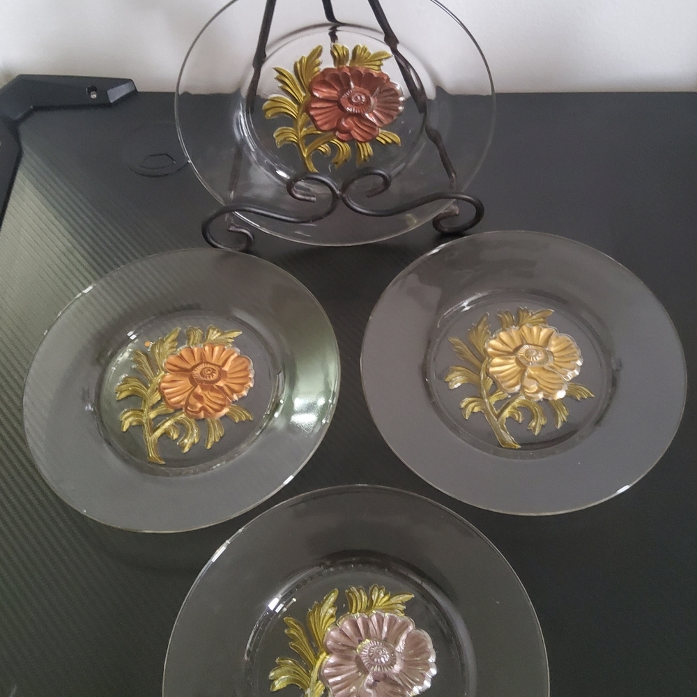 Decorative serving 4 plates reverse handpainted